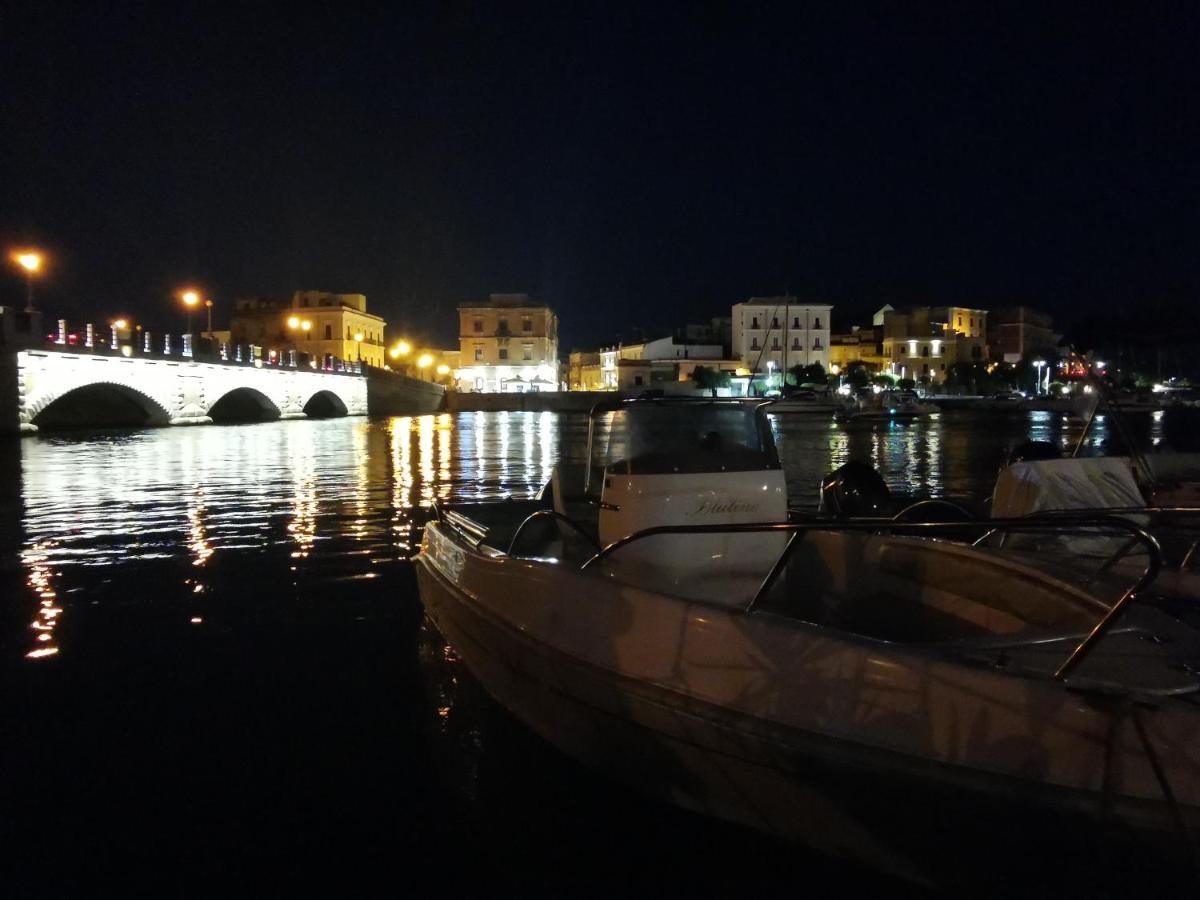 Bed and Breakfast Dioniso Bed & Wellness Taranto Exterior foto